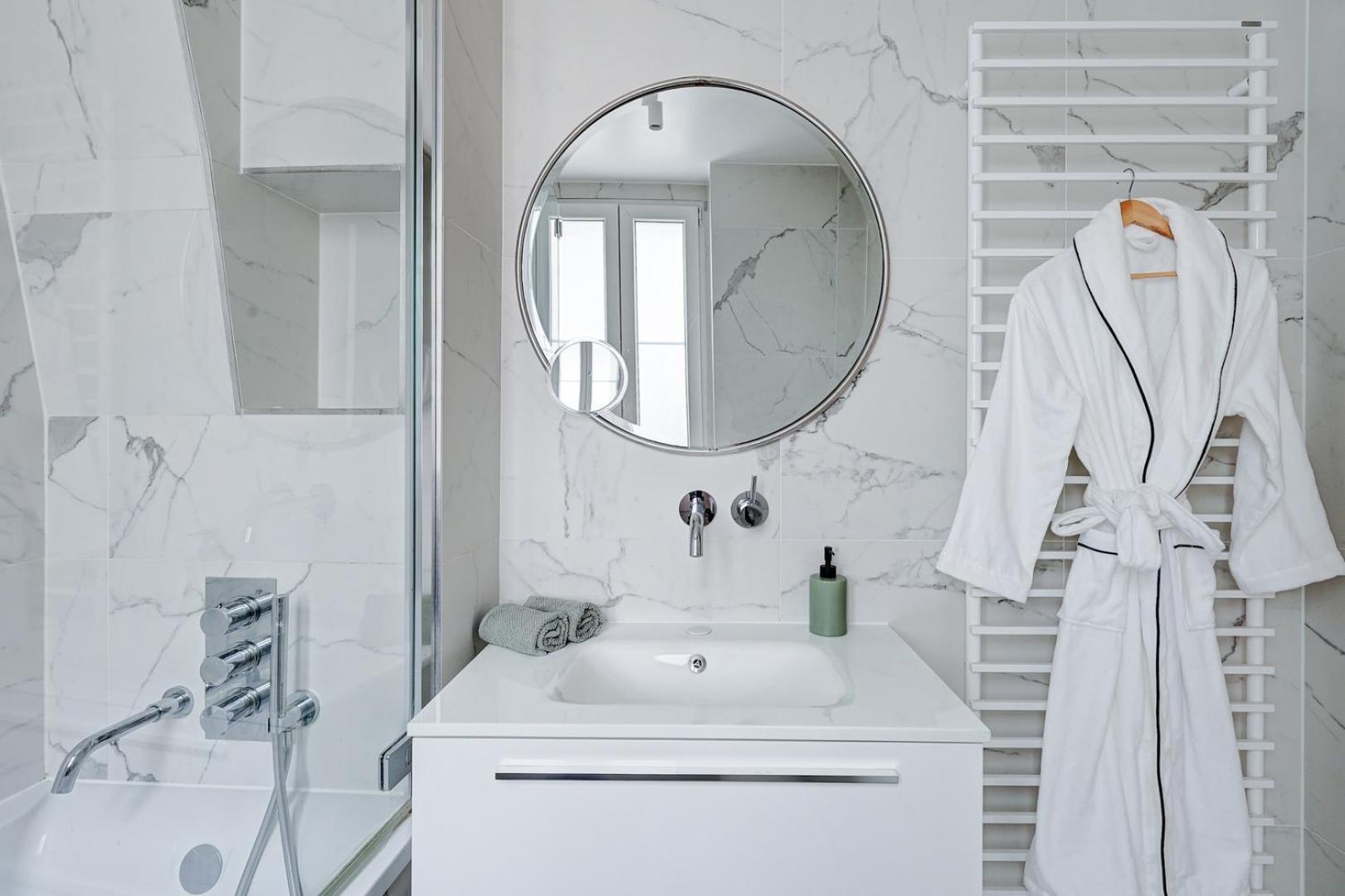 Bnbnook - Elegant 1br Near The Louvre And Odeon *