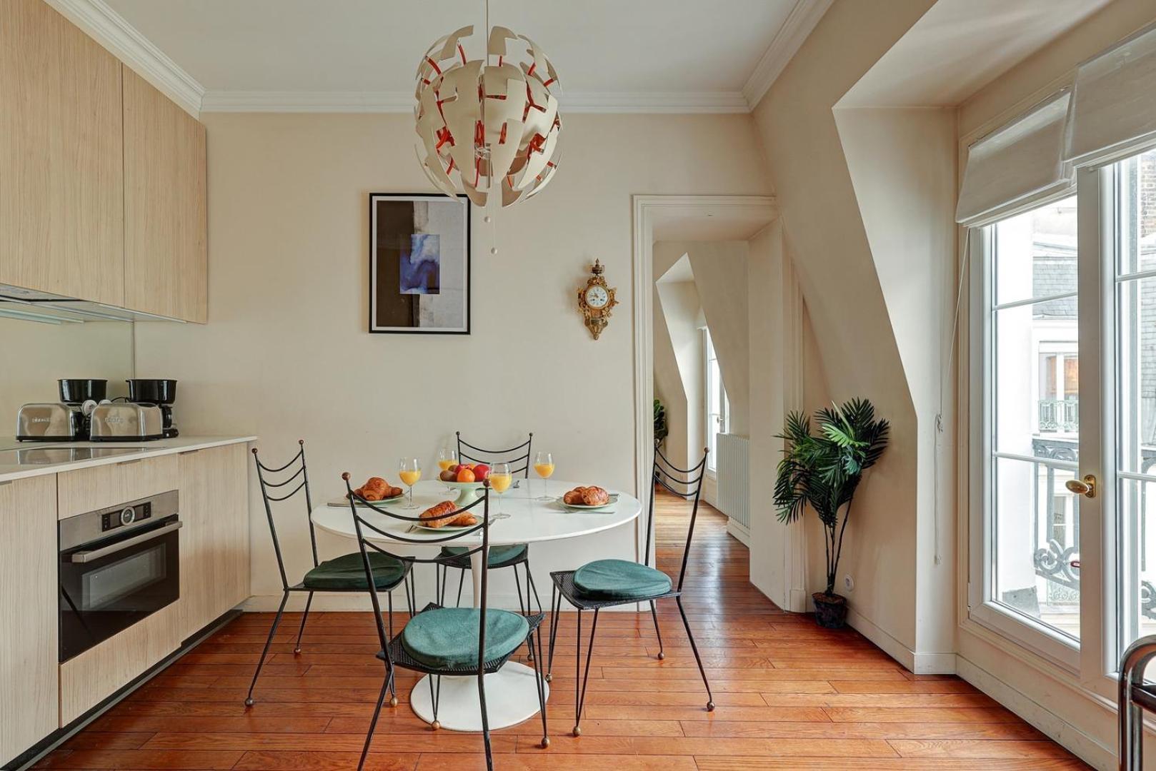 Apartment Bnbnook - Elegant 1br Near The Louvre And Odeon