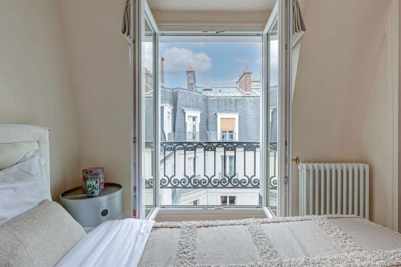 Apartment Bnbnook - Elegant 1br Near The Louvre And Odeon Paris
